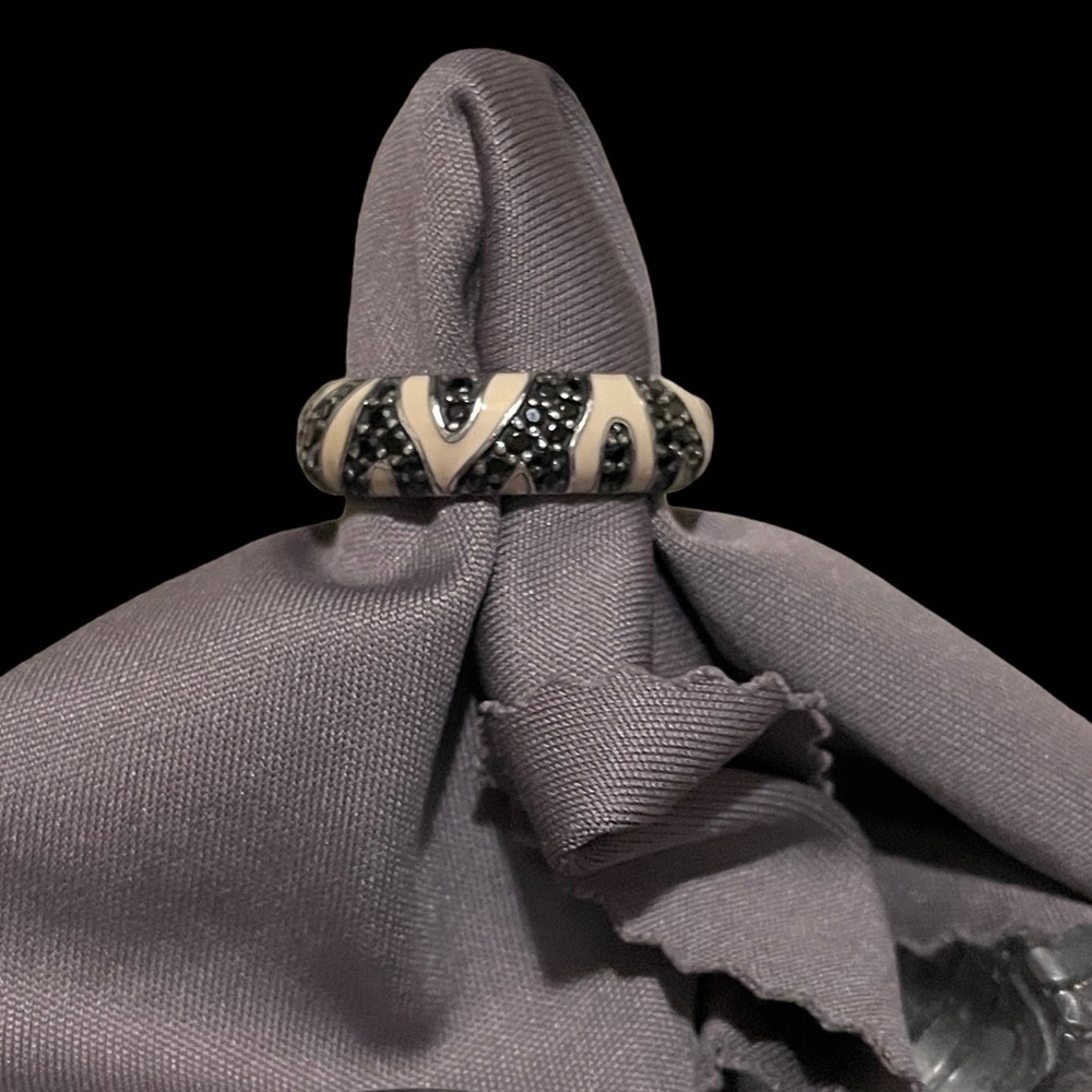 Hidalgo Sterling Creme Enamel & Black CZRing SZ 8